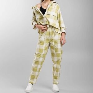 OBEY Provence White Yellow Lagenlook Checkered Plaid Wide Leg Pants Size Medium